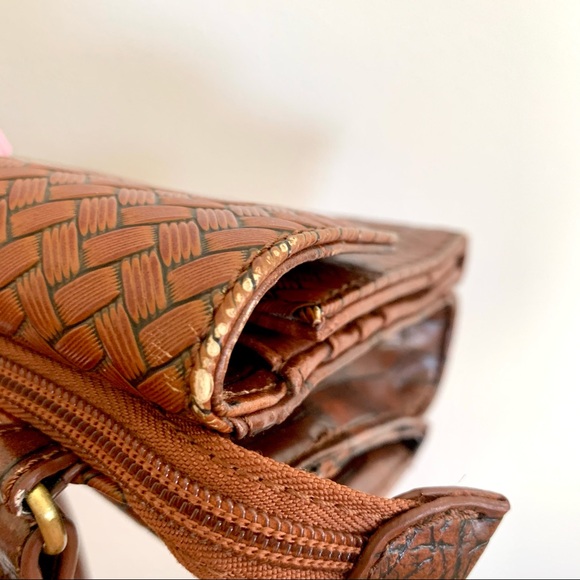 COLDWATER CREEK | Vintage Brown Woven Purse Crossbody - Picture 8 of 10